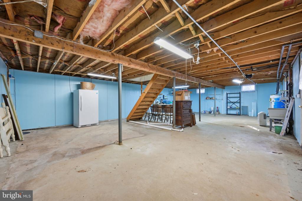 2133 MAYBERRY ROAD