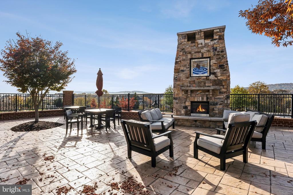 1212 SHENANDOAH SQUARE SOUTH