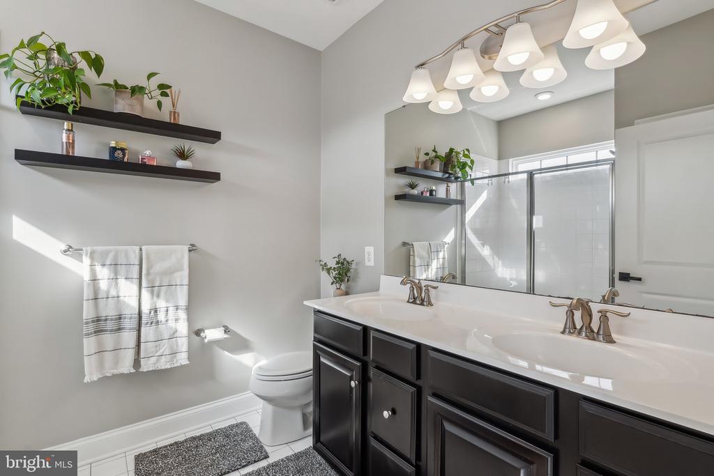 1212 SHENANDOAH SQUARE SOUTH