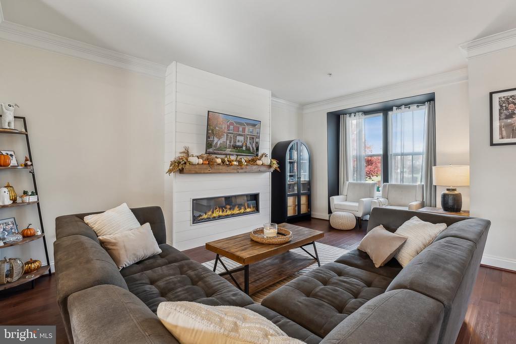 1212 SHENANDOAH SQUARE SOUTH