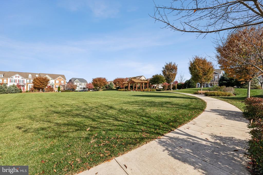 1212 SHENANDOAH SQUARE SOUTH