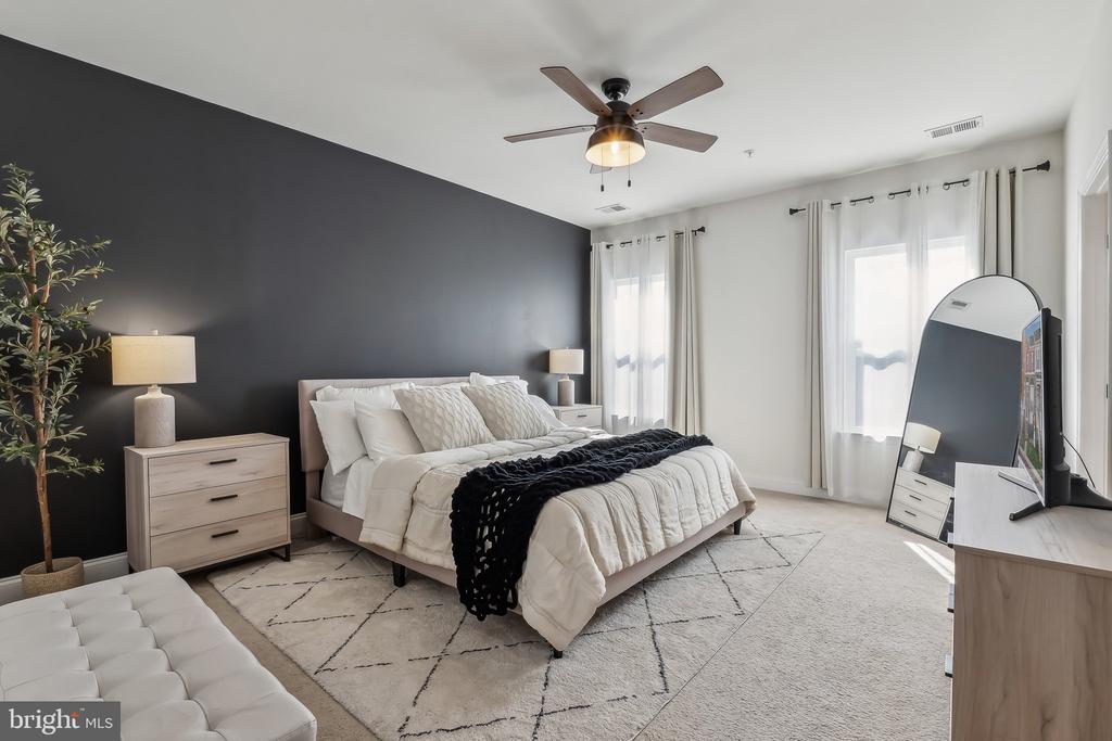 1212 SHENANDOAH SQUARE SOUTH