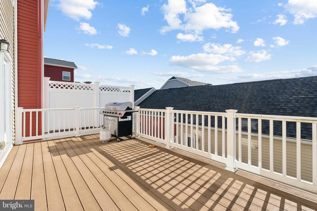 1214 SHENANDOAH SQUARE S