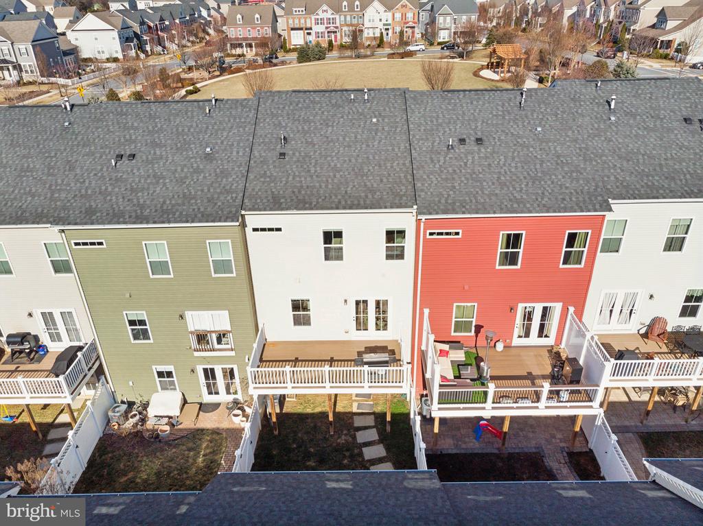 1214 SHENANDOAH SQUARE S