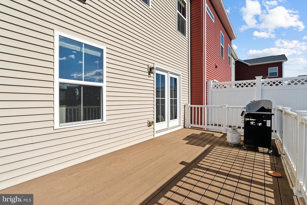 1214 SHENANDOAH SQUARE S