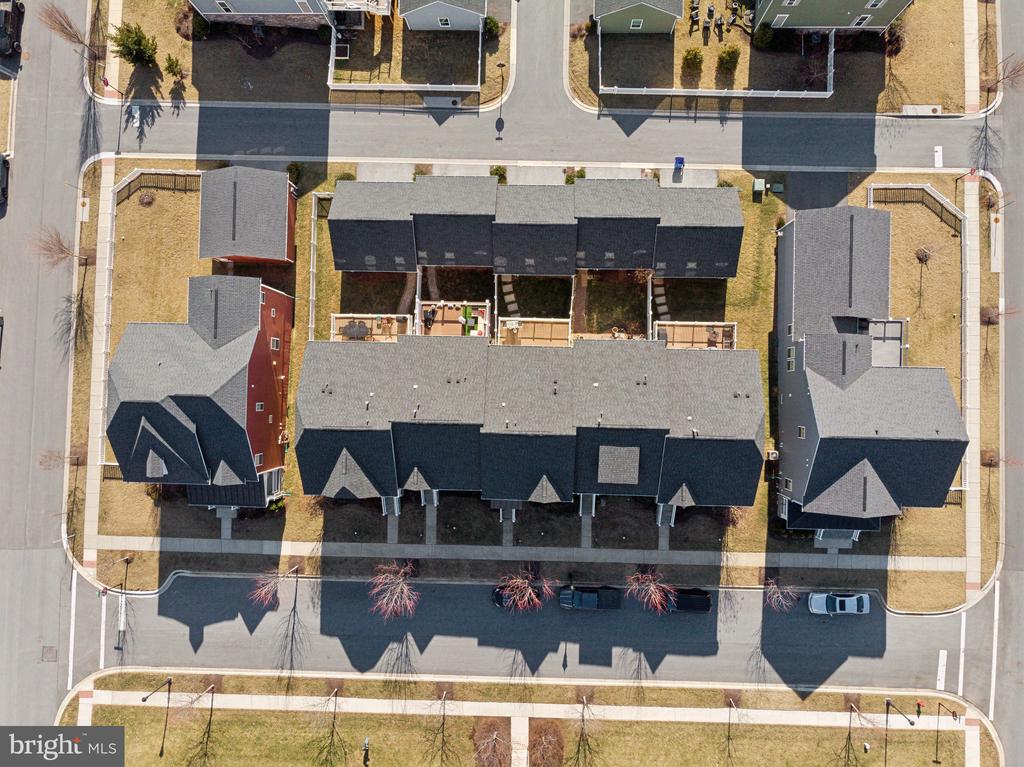 1214 SHENANDOAH SQUARE S