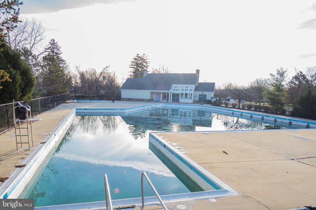 104 PENWICK CIRCLE