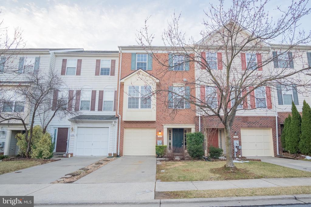 104 PENWICK CIRCLE