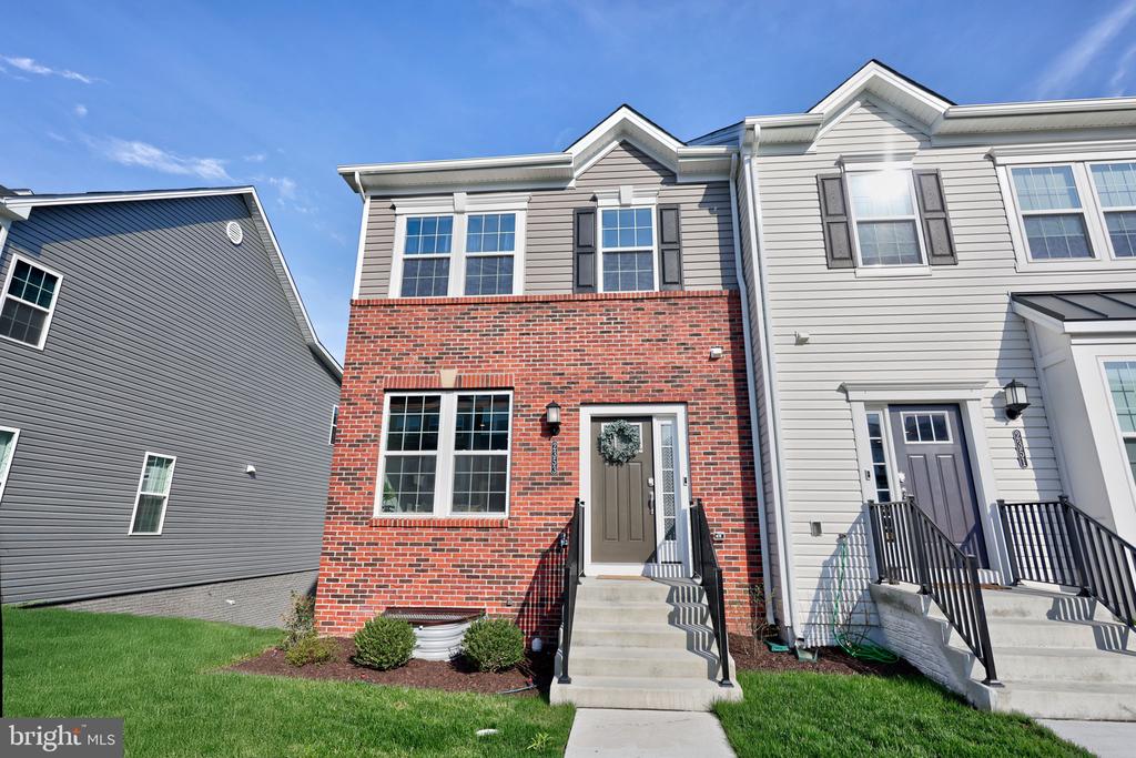 2353 SPRUCE KNOB TER