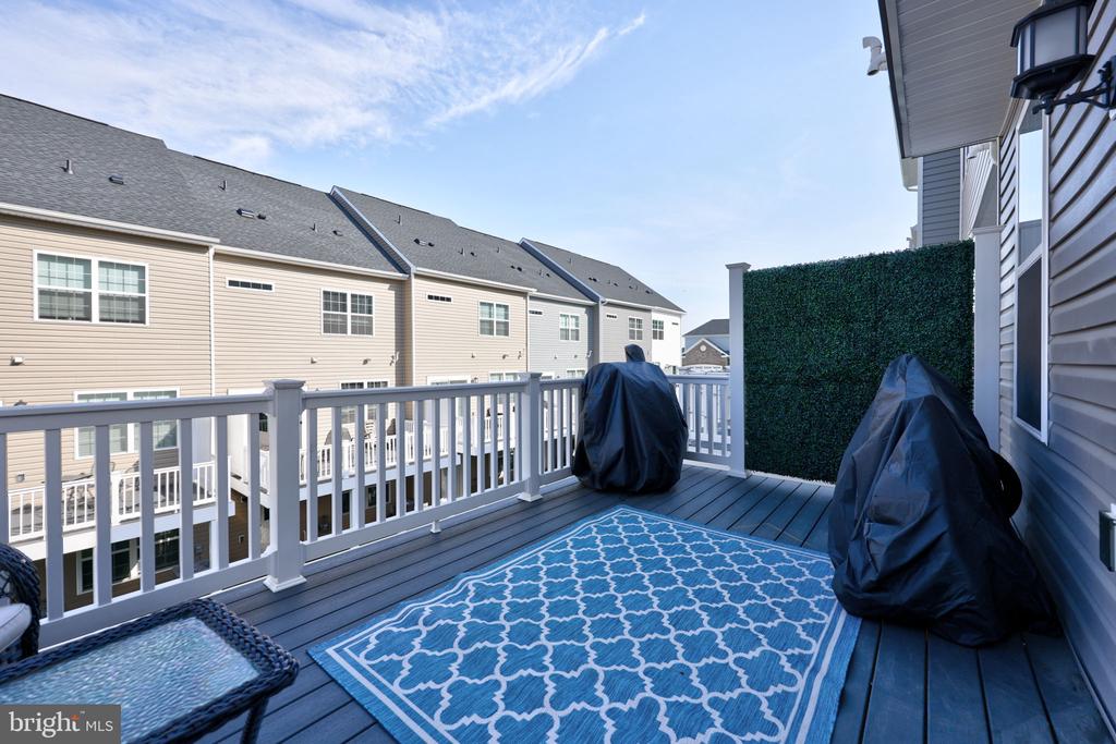 2353 SPRUCE KNOB TER