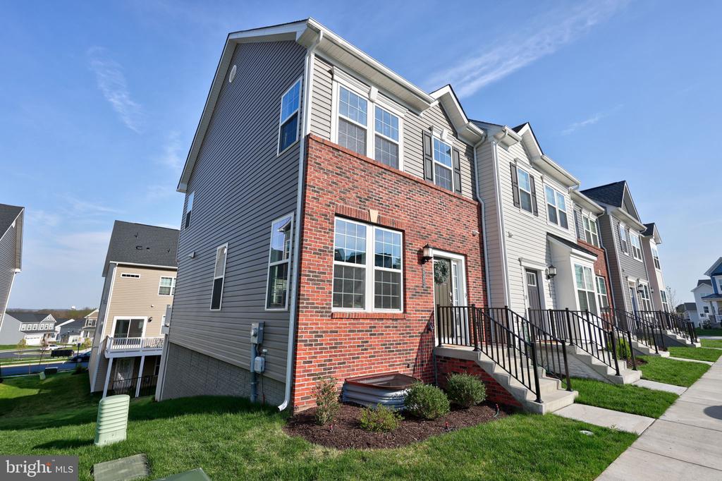 2353 SPRUCE KNOB TER