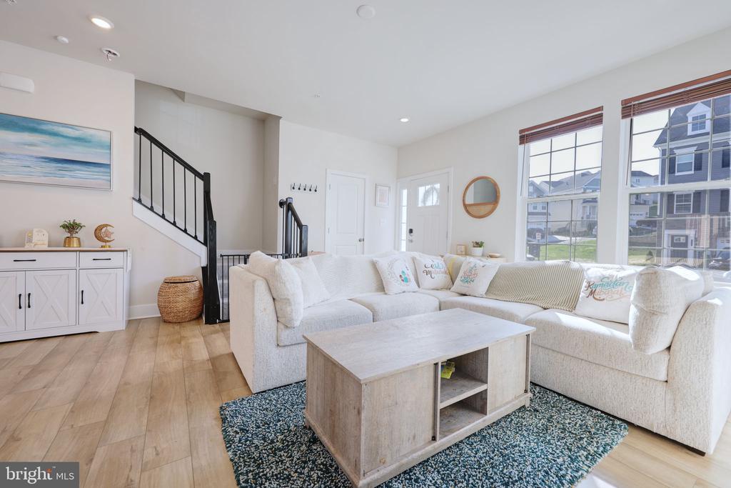 2353 SPRUCE KNOB TER