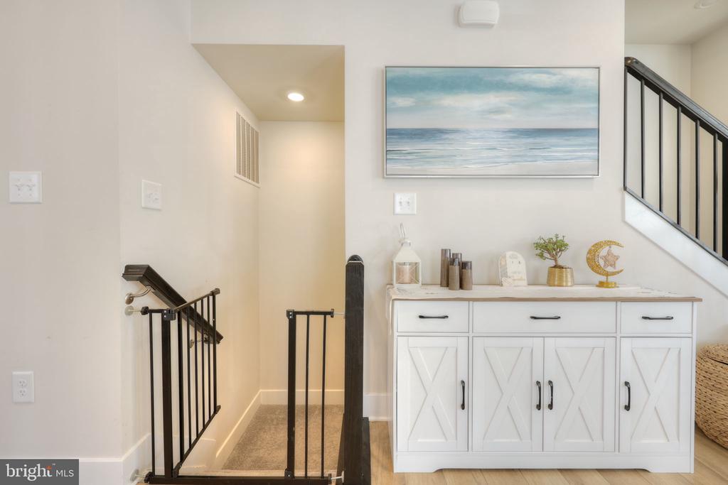 2353 SPRUCE KNOB TER