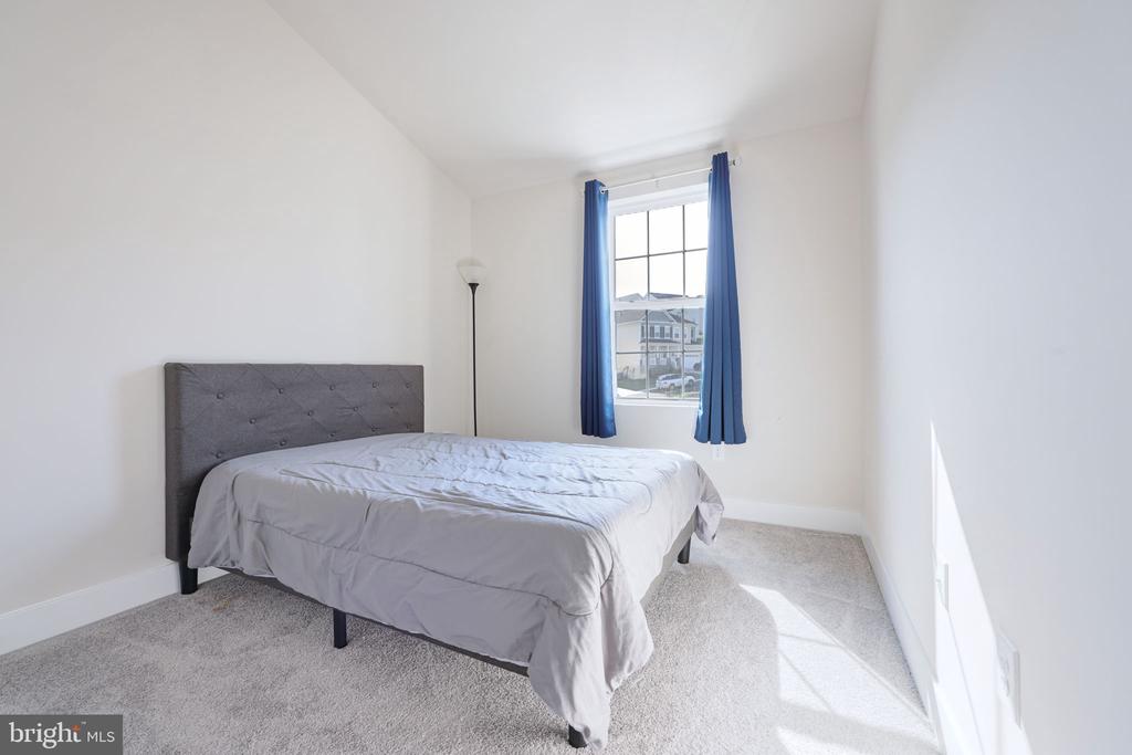 2353 SPRUCE KNOB TER