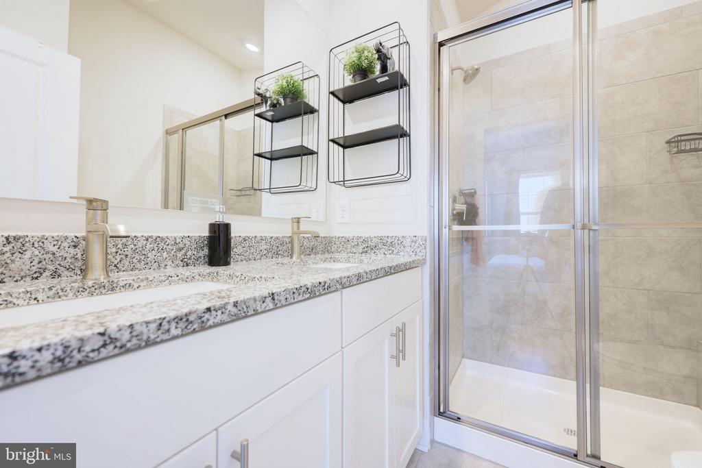 2353 SPRUCE KNOB TER