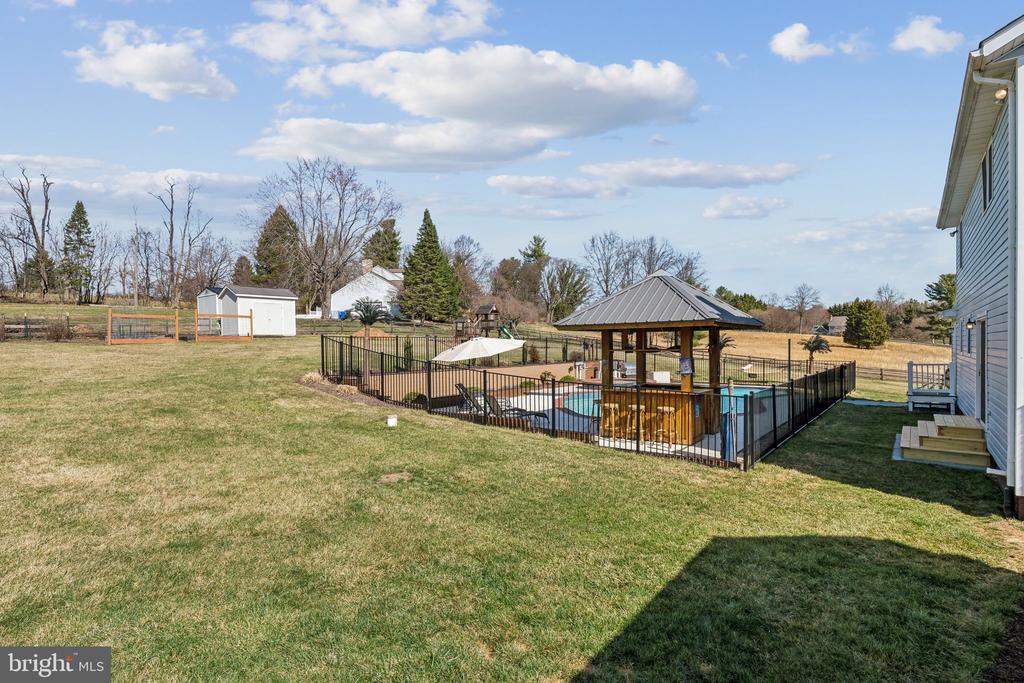 2994 HOPE MILL LN