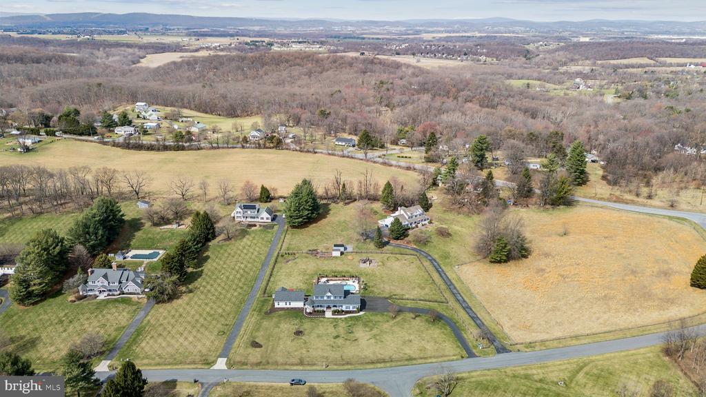 2994 HOPE MILL LN