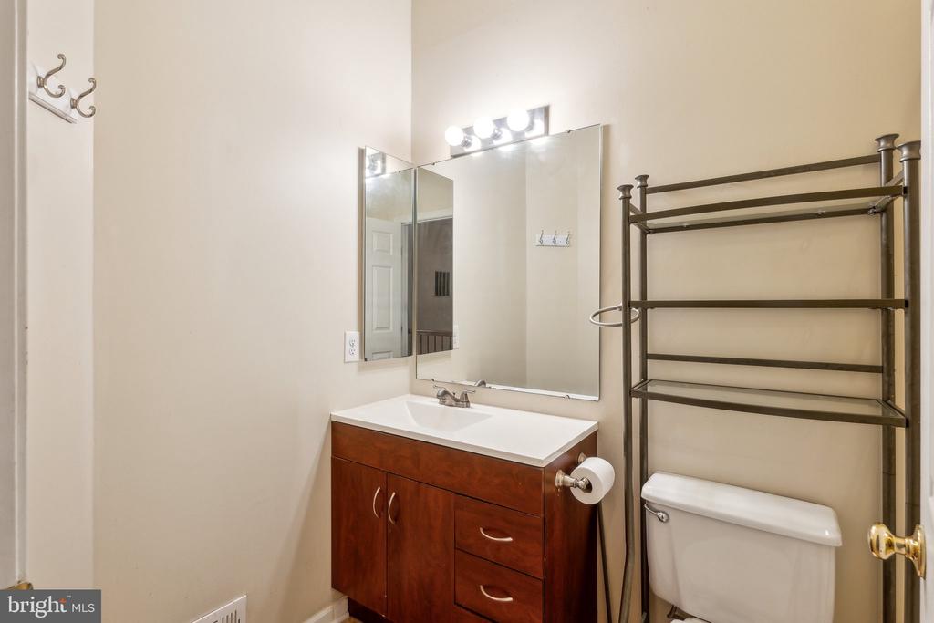 5492 PRINCE WILLIAM COURT