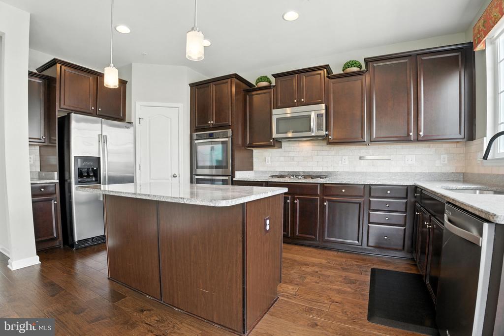 6388 BETTY LINTON LANE