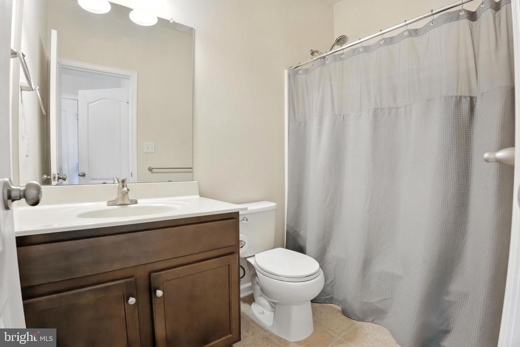 6388 BETTY LINTON LANE