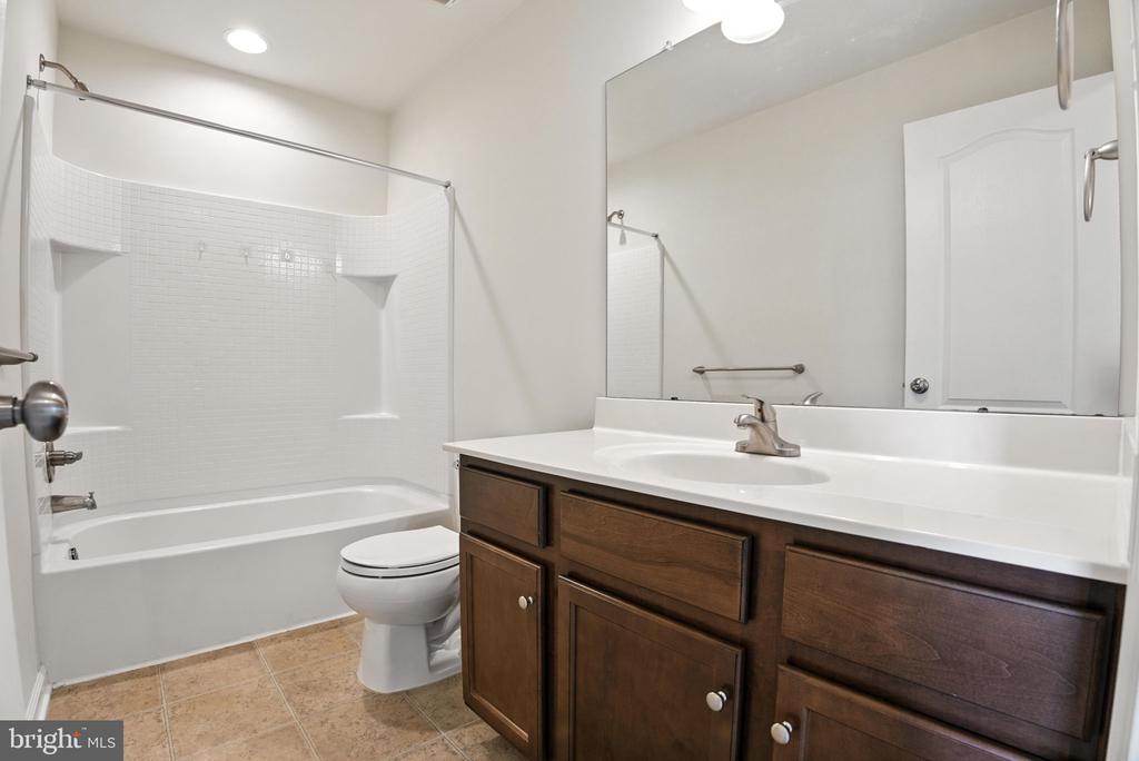 6388 BETTY LINTON LANE
