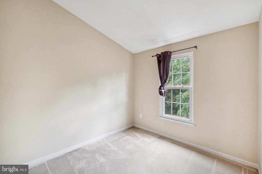 5494 PRINCE WILLIAM COURT