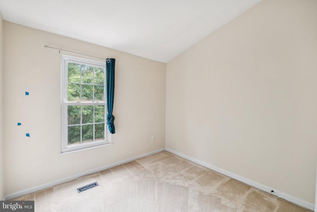 5494 PRINCE WILLIAM COURT