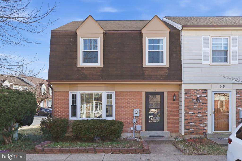 111 LAUREN COURT