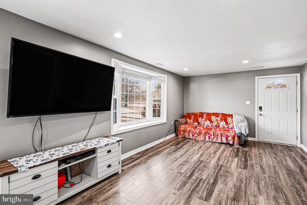1249 DANIELLE DRIVE Unit: 1249A