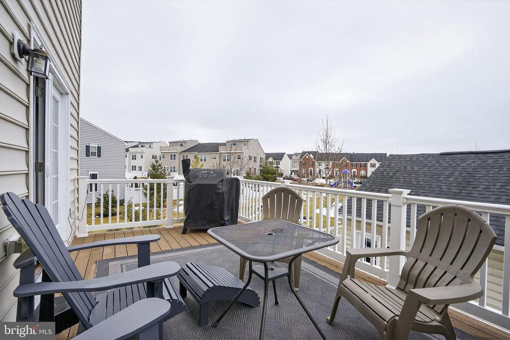 6413 WALCOTT LANE