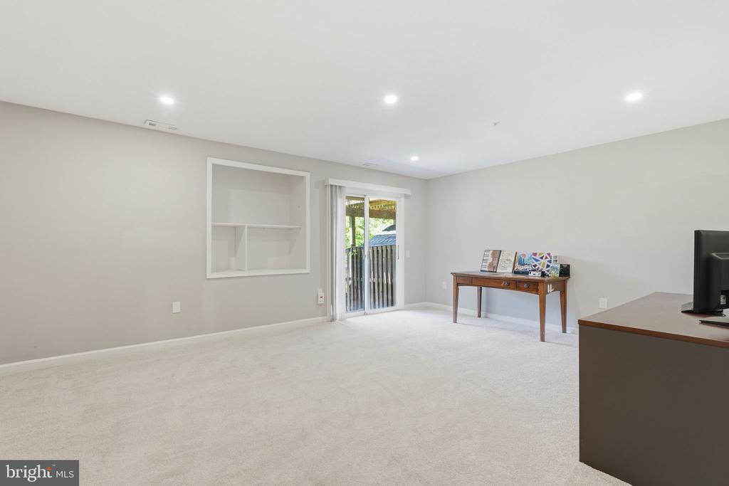 6203 CLIFFSIDE TERRACE