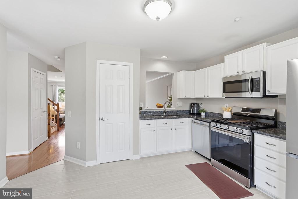 6203 CLIFFSIDE TERRACE