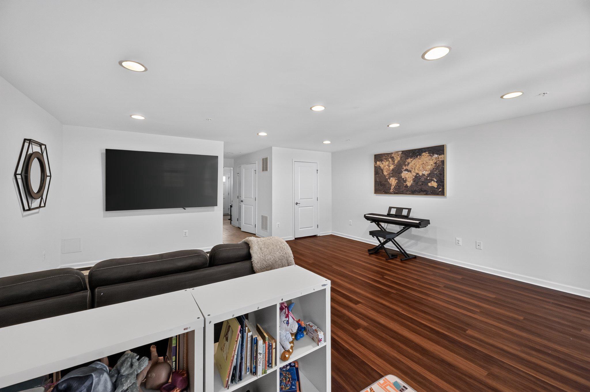 6357 WALCOTT LANE
