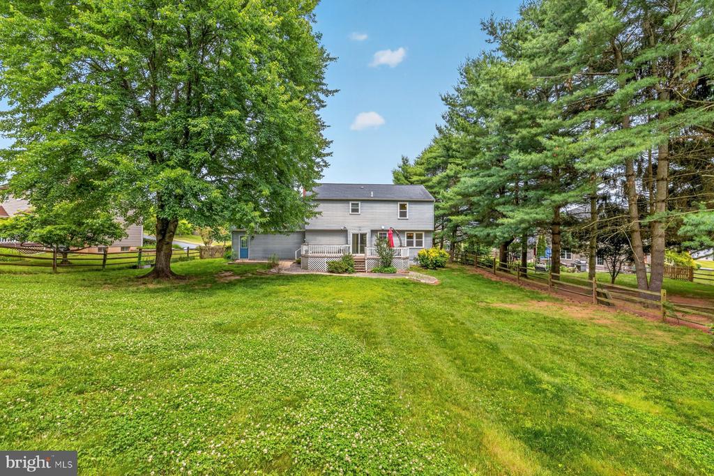 302 SPRING GATE COURT