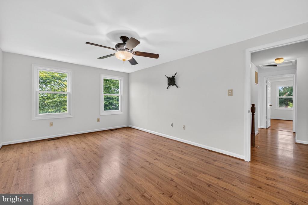 302 SPRING GATE COURT