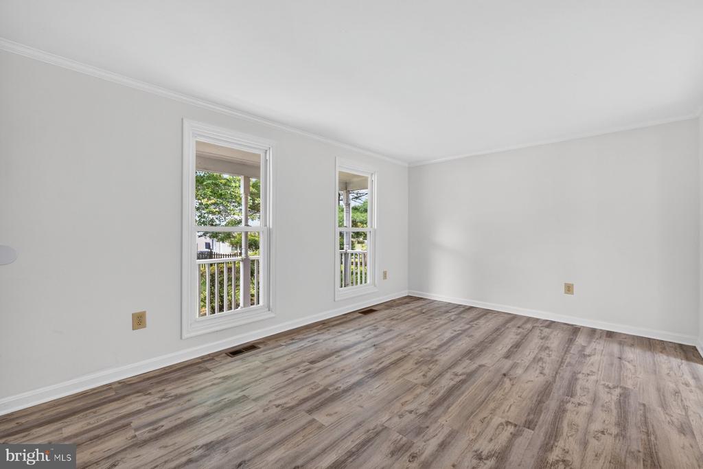302 SPRING GATE COURT
