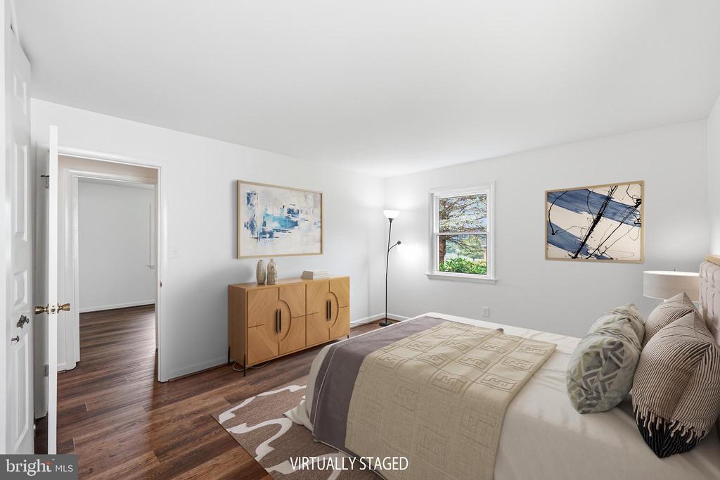 3405 LIVINGSTON DRIVE