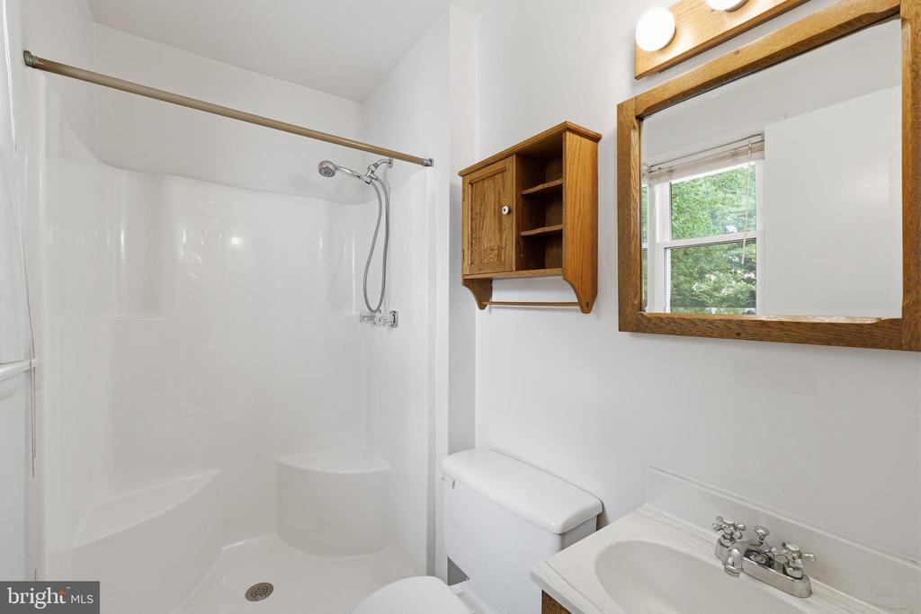 3405 LIVINGSTON DRIVE