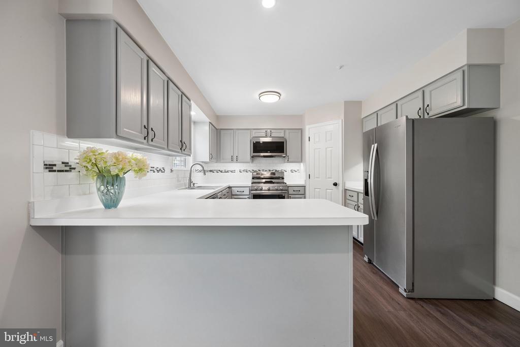 6208 CLIFFSIDE TERRACE