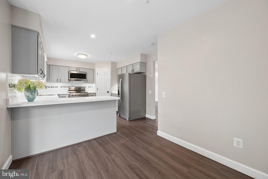 6208 CLIFFSIDE TERRACE