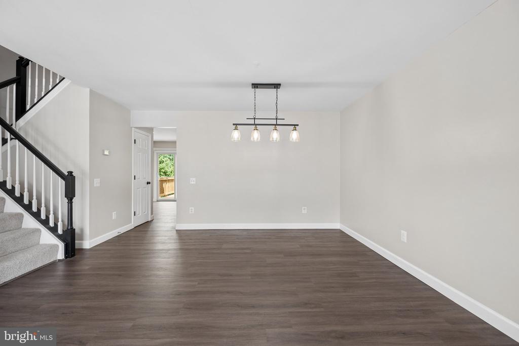 6208 CLIFFSIDE TERRACE
