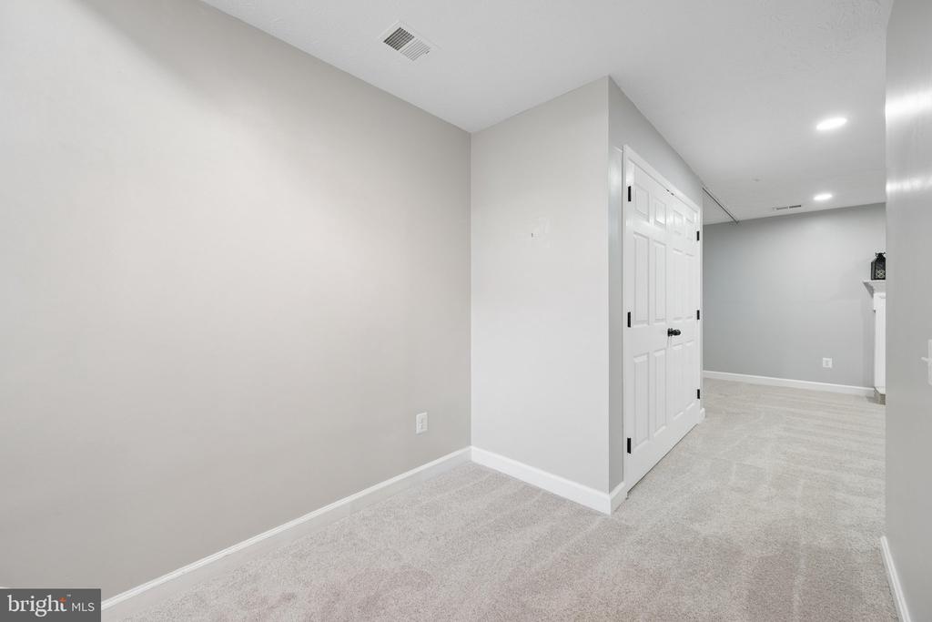 6208 CLIFFSIDE TERRACE
