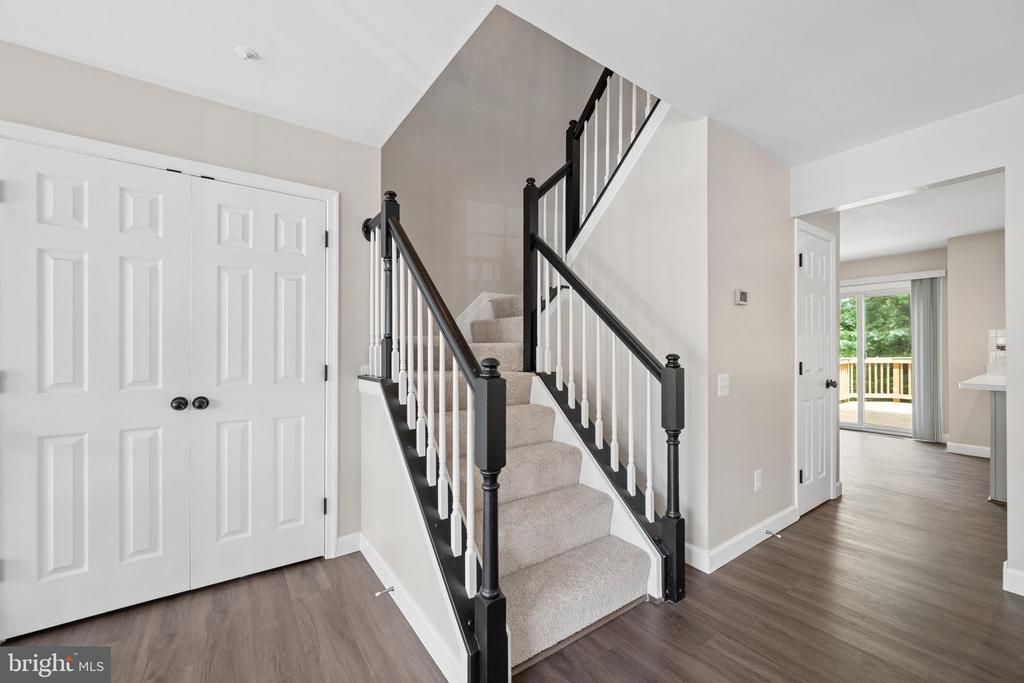 6208 CLIFFSIDE TERRACE