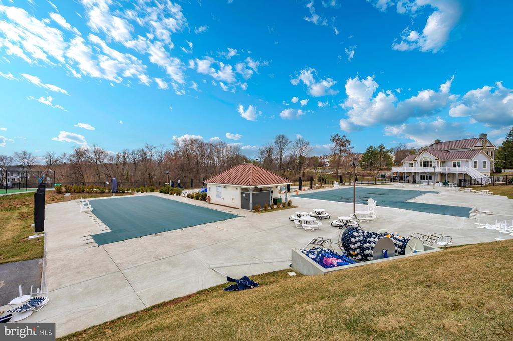 6208 CLIFFSIDE TERRACE