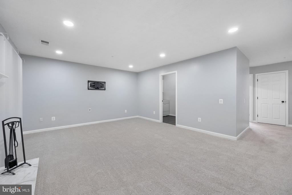 6208 CLIFFSIDE TERRACE