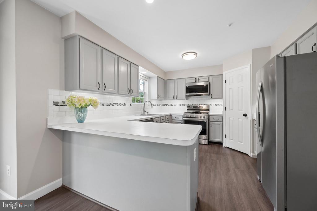 6208 CLIFFSIDE TERRACE
