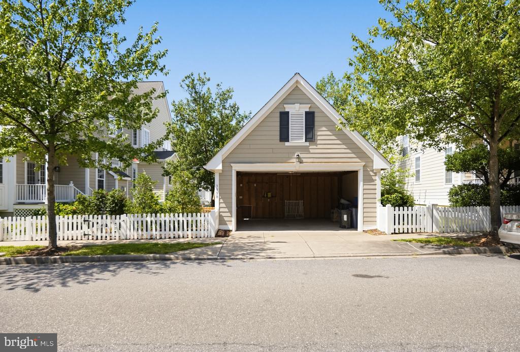 3938 ADDISON WOODS ROAD