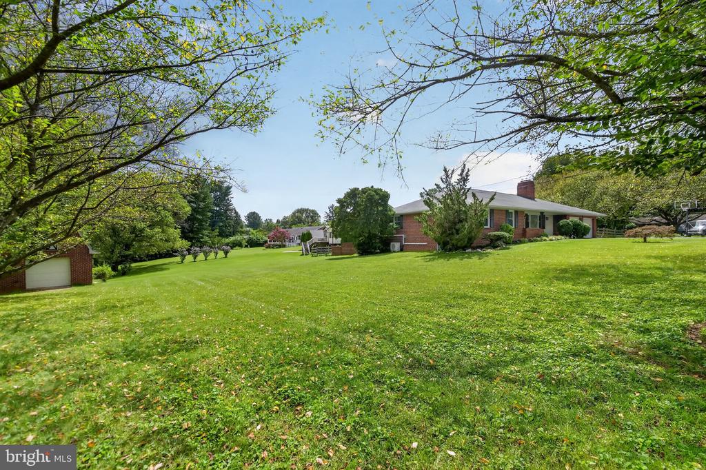 2901 FRANCIS DRIVE