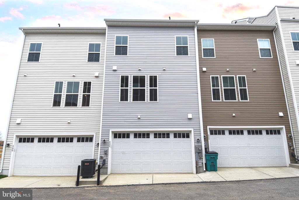 402 MATLOCK LANE