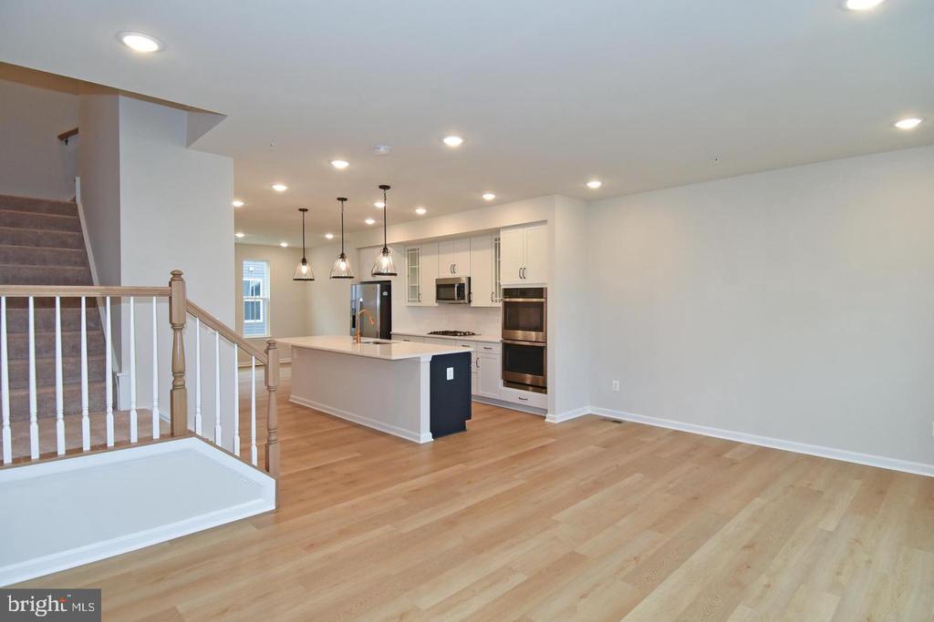 402 MATLOCK LANE